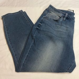 Lane Bryant Capris Sz 18